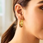 14K Yellow Gold Medium Tube Flat Hoop Earrings 14K Yellow Gold Medium Tube Flat Hoop Earrings