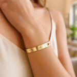 14k Gold Keyhole Bangle