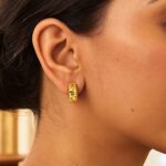 14k Yellow Gold Small Reversible Textured and Polished Hoop Earrings 14k Yellow Gold Small Reversible Textured and Polished Hoop Earrings