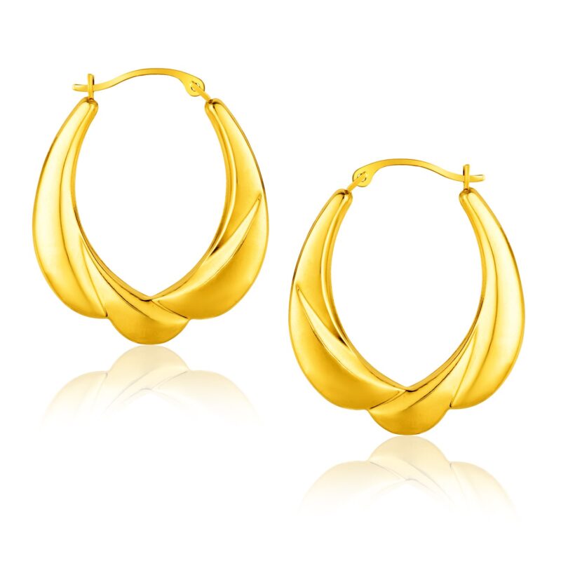 14K Gold Graduated Oval Hoop Earrings Scallop Design