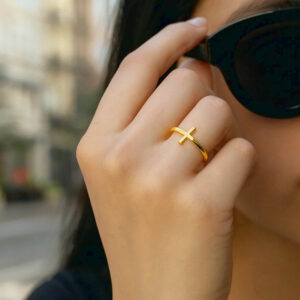 14k Gold Sideways Cross Ring