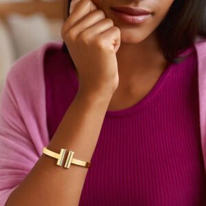 14K Gold Open T Bar Bangle Bracelet