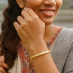 10k yellow Gold Crossover Diamond Pattern Bangle