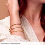 Simple Daily Wear Bangles Gold Bracelet for Women on model