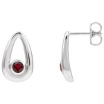 14K White Gold Solitaire Red Garnet Teardrop Stud Earrings 14K White Gold Solitaire Red Garnet Teardrop Stud Earrings