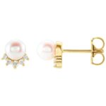 14K Yellow Gold Diamond Crown Pearl Stud Earrings 14K Yellow Gold Diamond Crown Pearl Stud Earrings