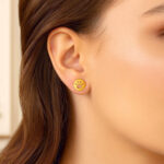 14K Yellow Gold Paw Print Stud Earrings 14K Yellow Gold Paw Print Stud Earrings